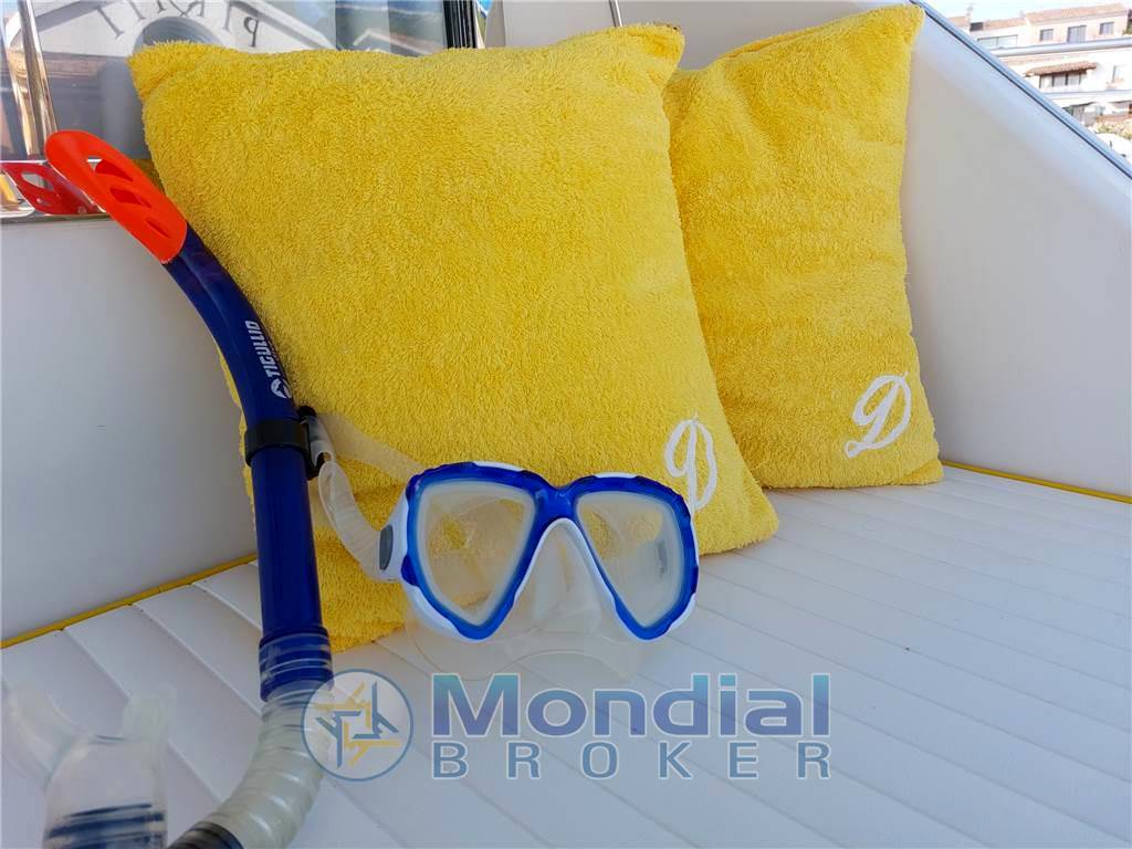 Bertram yacht 31' fbc