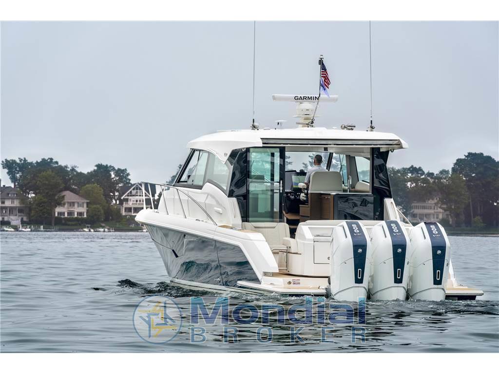 Tiara yachts 48 le