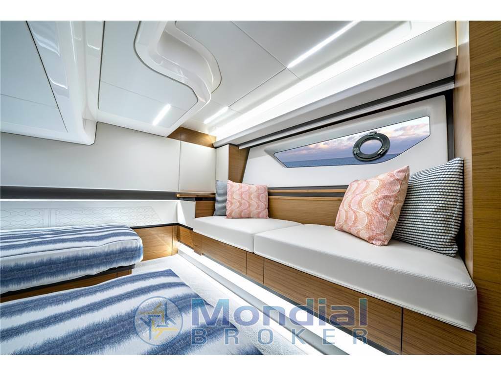 Tiara yachts 48 le