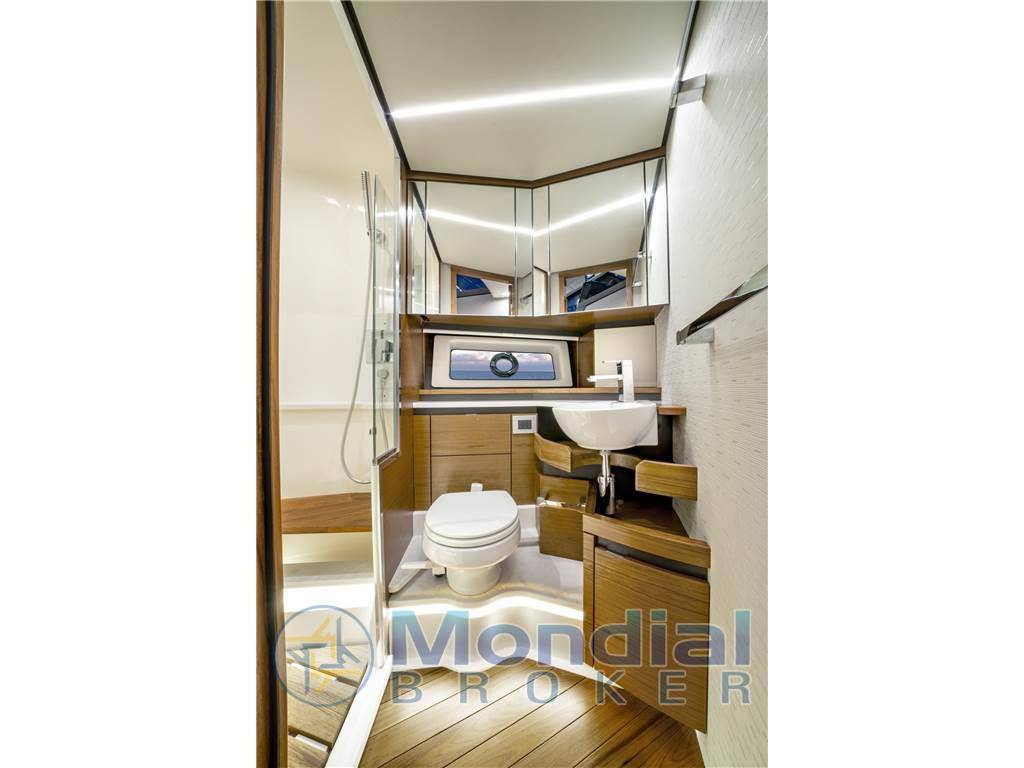 Tiara yachts 48 le