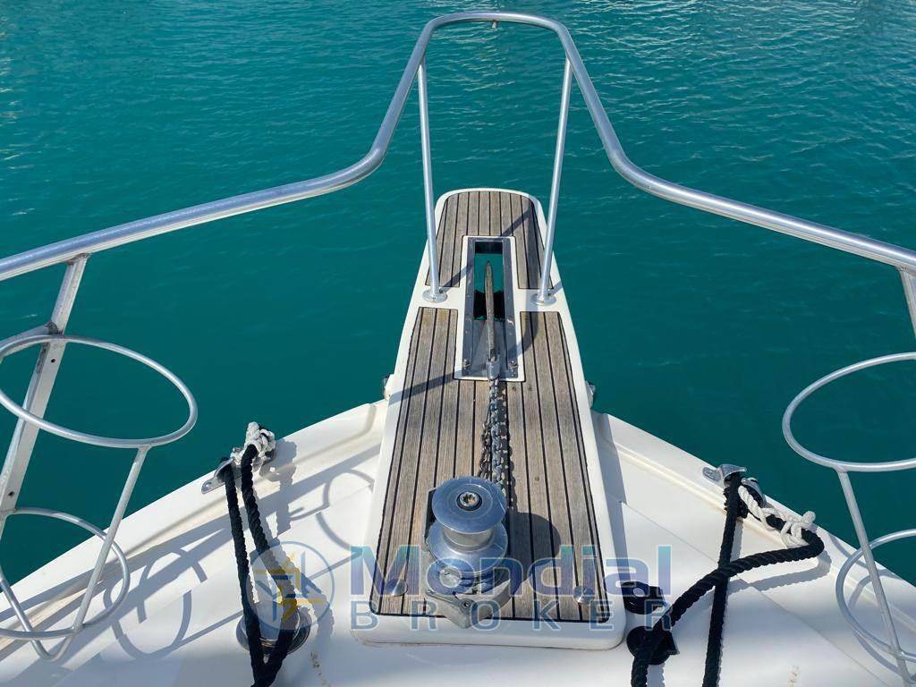 Bertram yacht 37' convertible