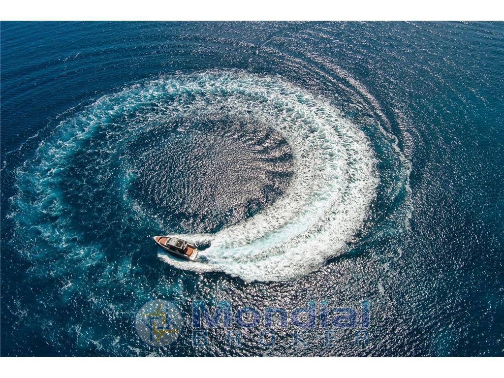 Cranchi A 46 luxury tender