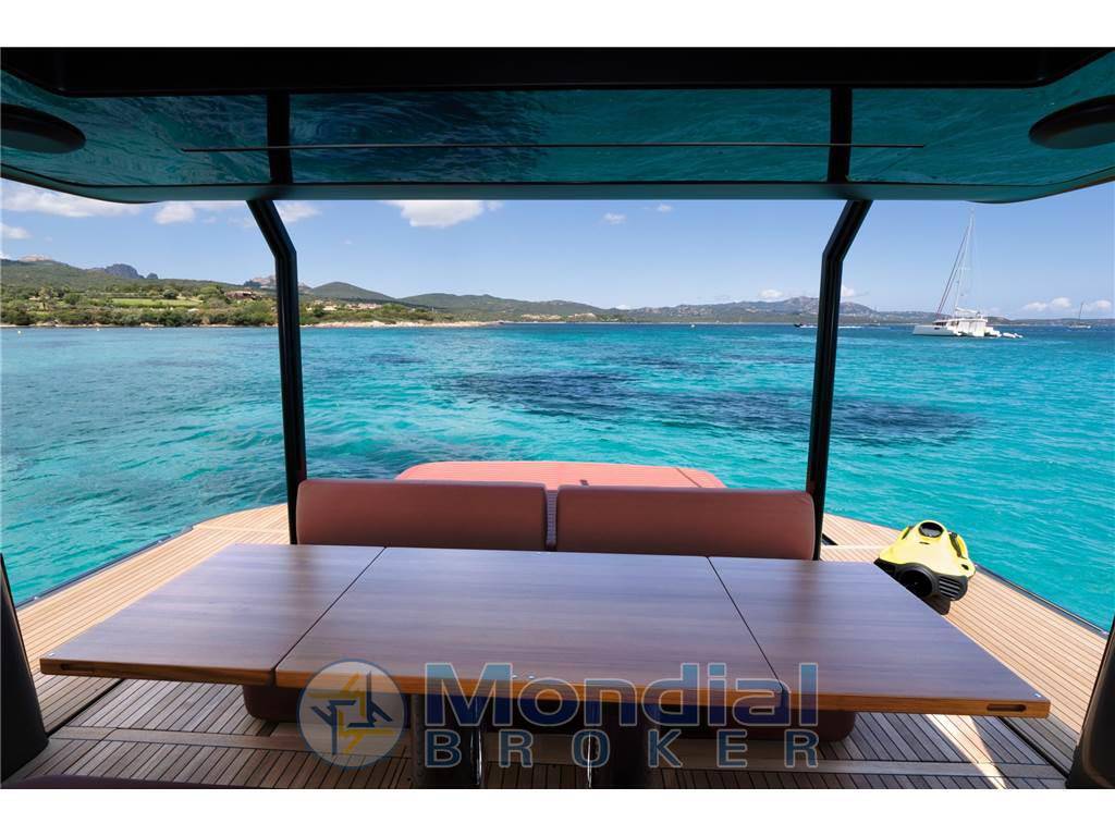 Cranchi A 46 luxury tender