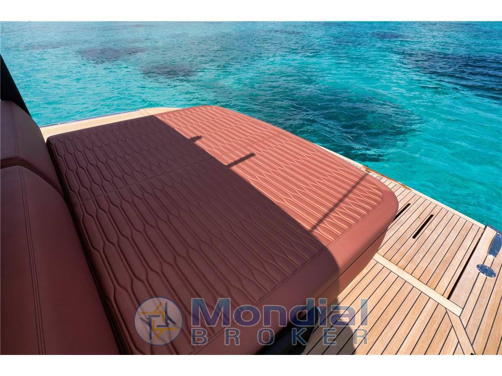 Cranchi A 46 luxury tender