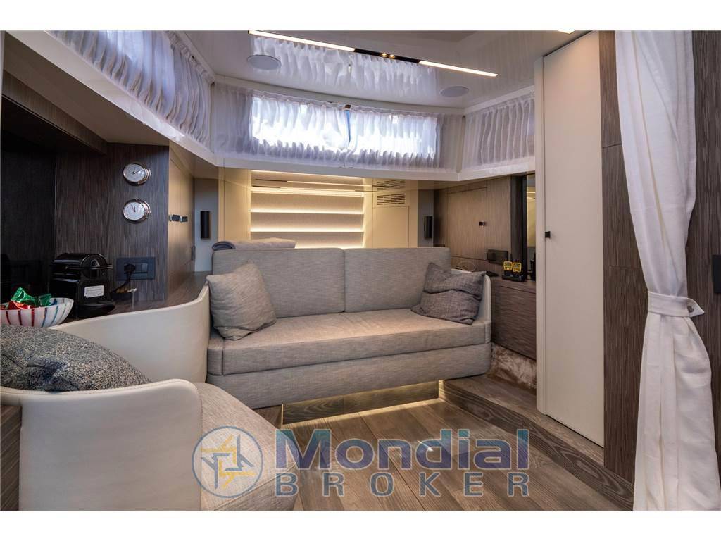Cranchi A 46 luxury tender