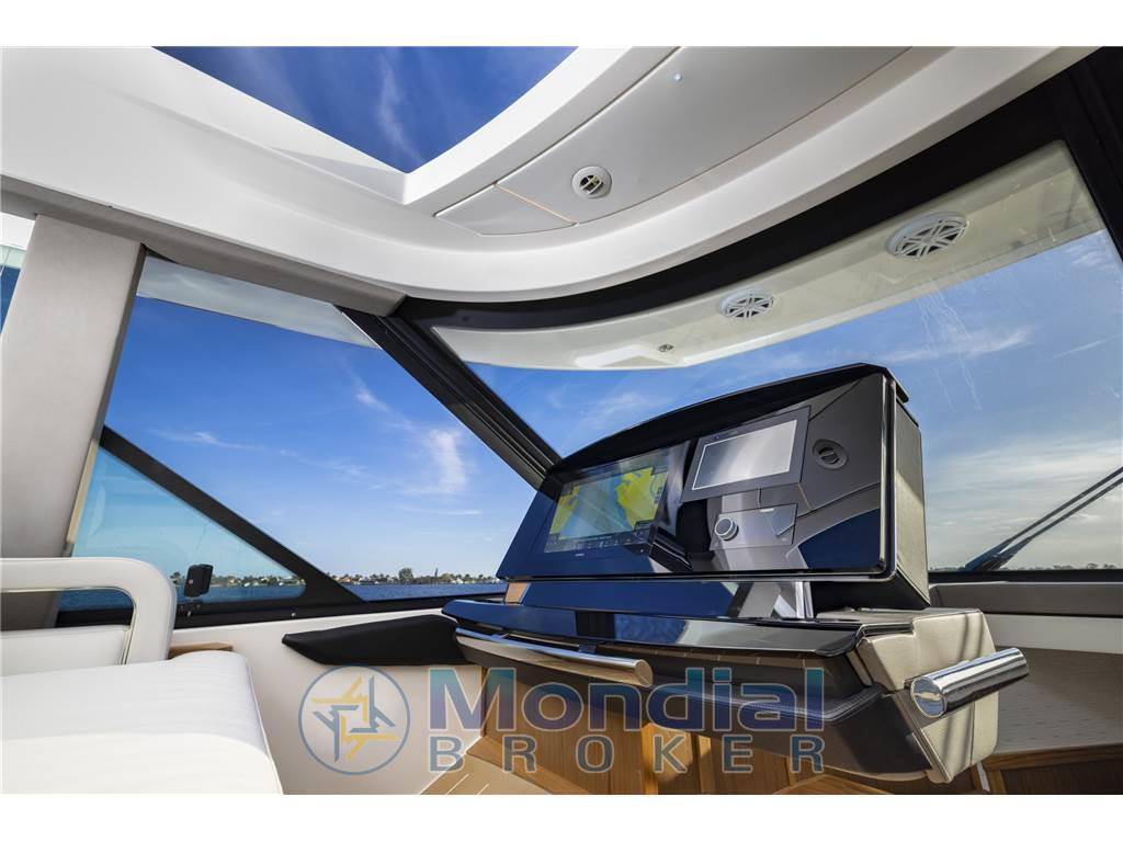 Tiara yachts Ex 54