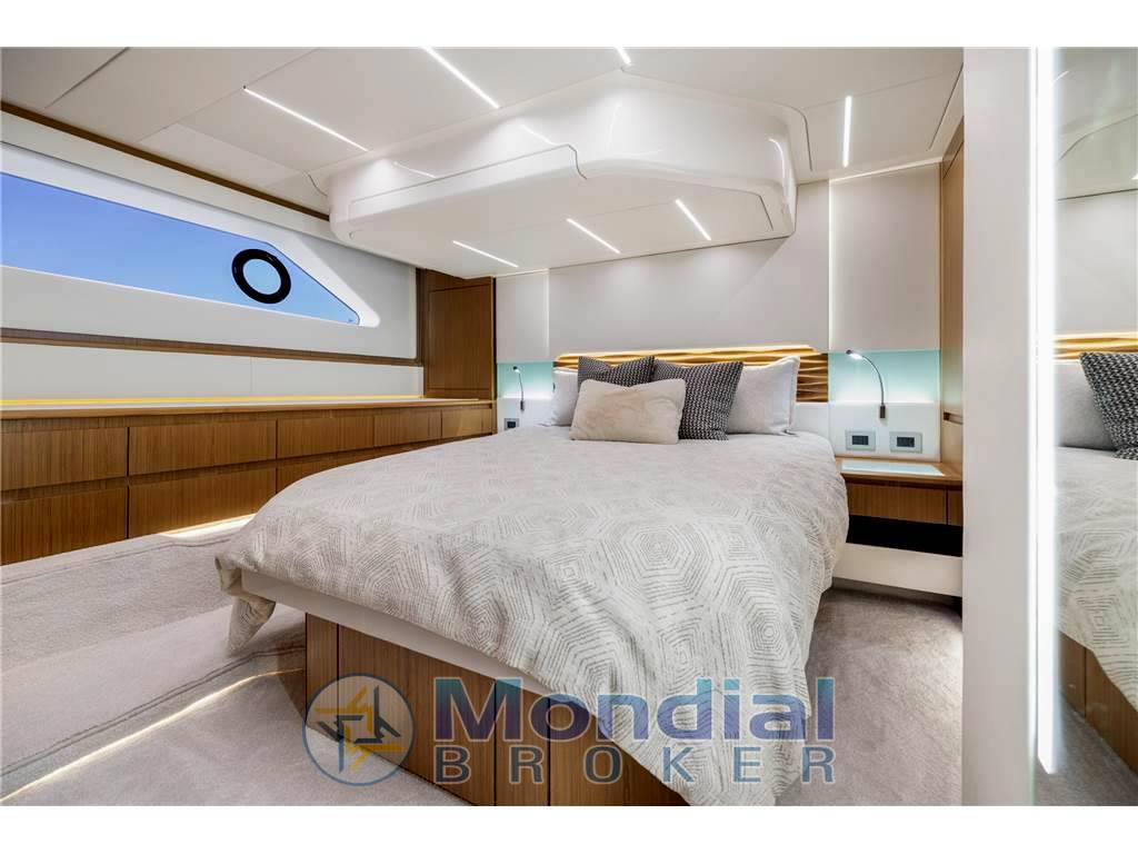 Tiara yachts Ex 54