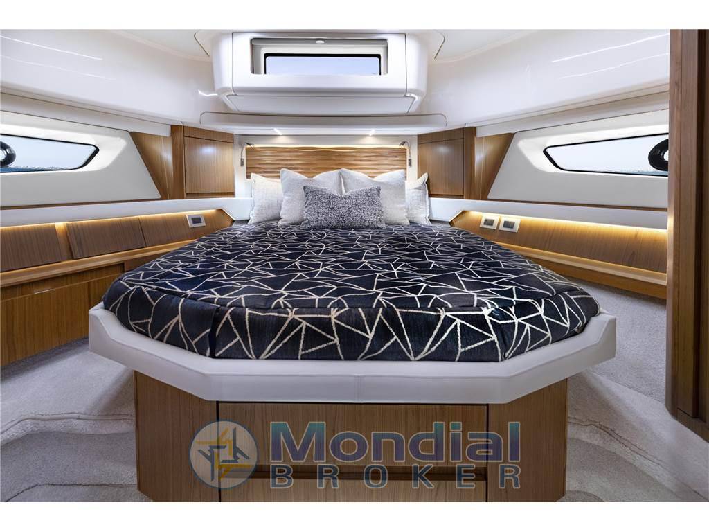 Tiara yachts Ex 54