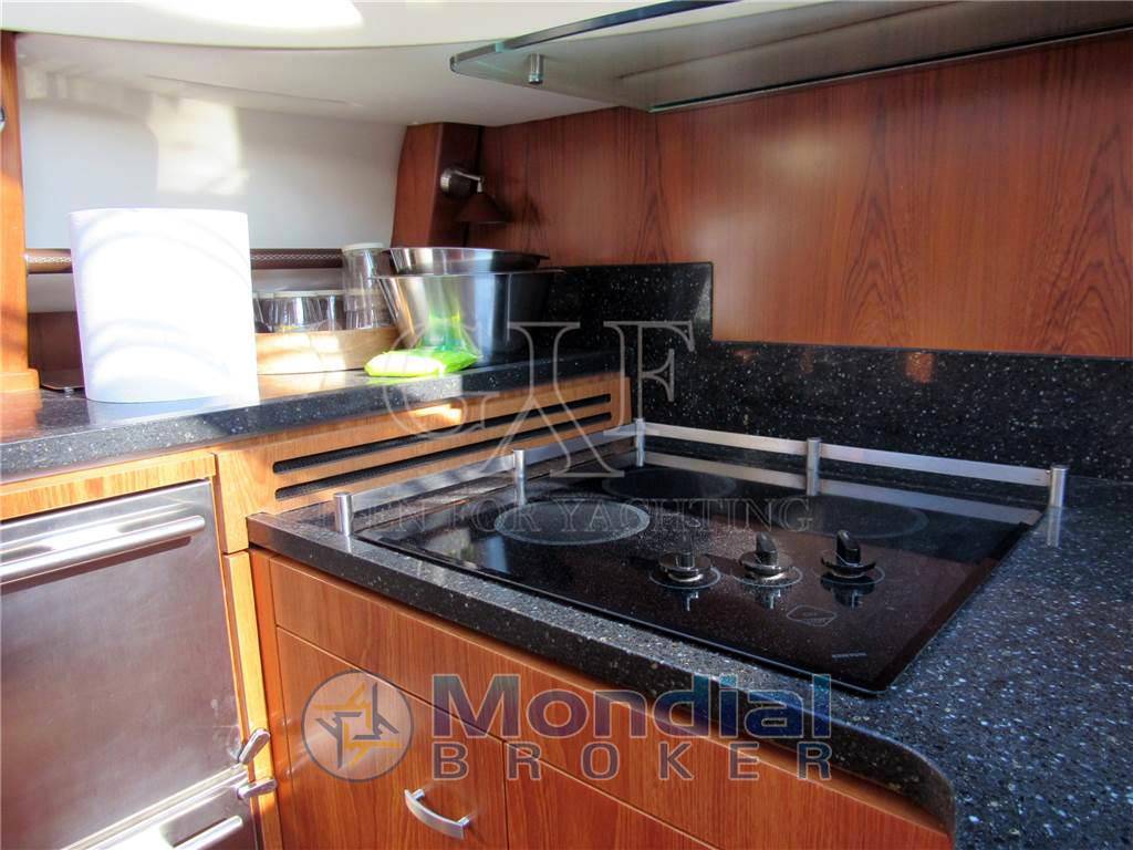 Tiara yachts 5800 sovran