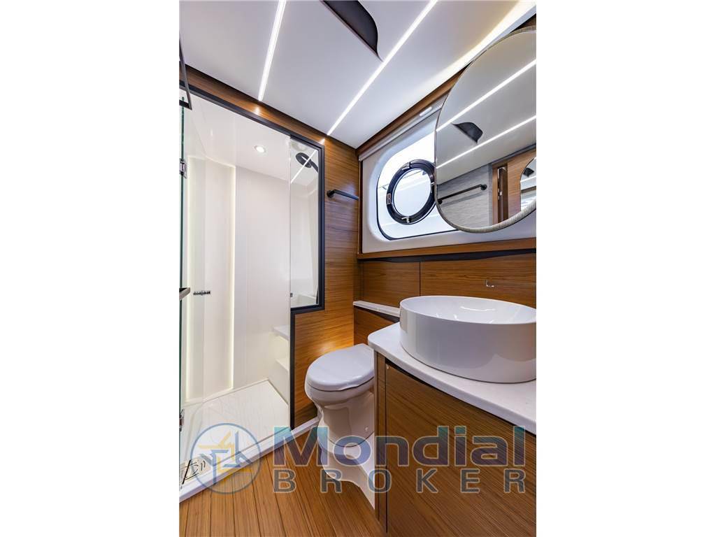 Tiara yachts 56ls