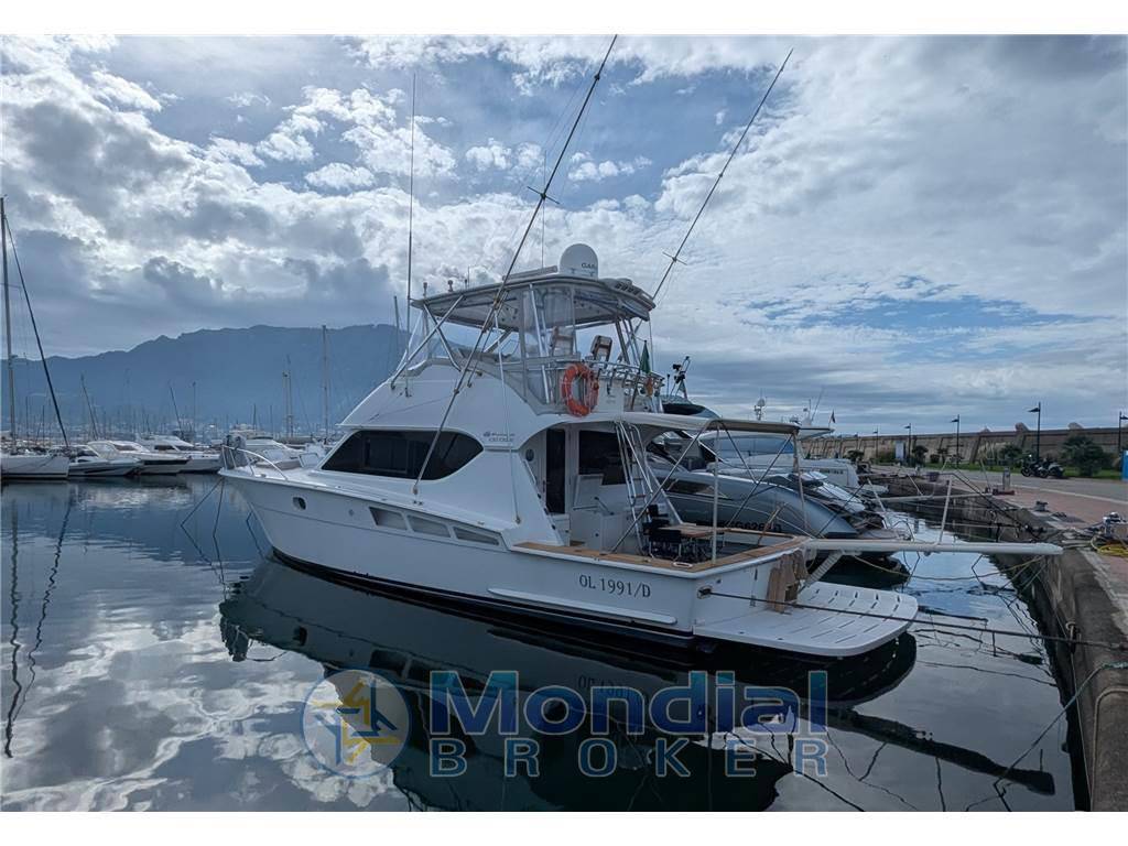 Hatteras 50 convertible