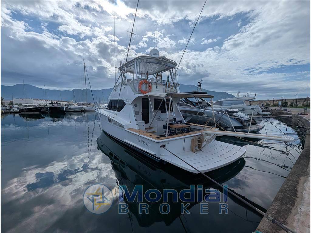 Hatteras 50 convertible
