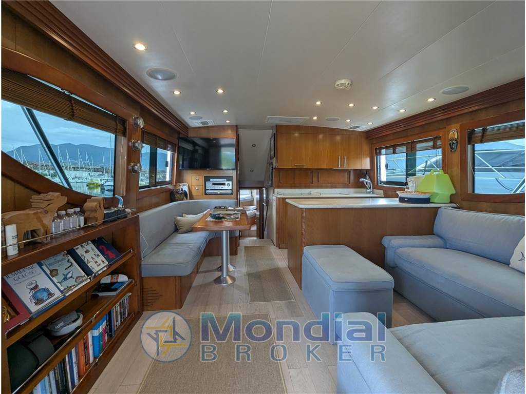 Hatteras 50 convertible