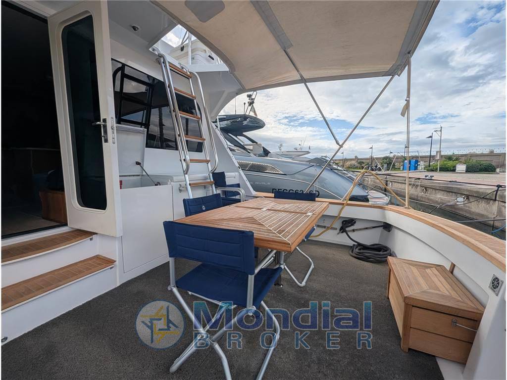 Hatteras 50 convertible