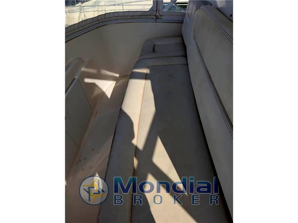 Tiara yachts 3900 convertible
