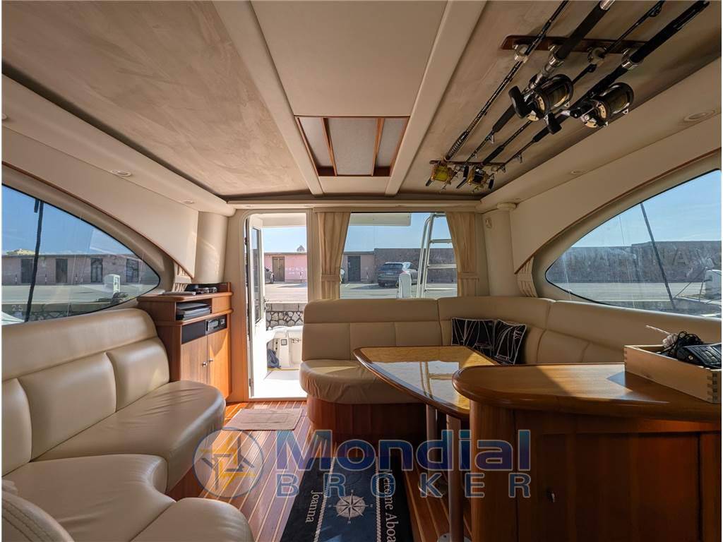 Tiara yachts 3900 convertible