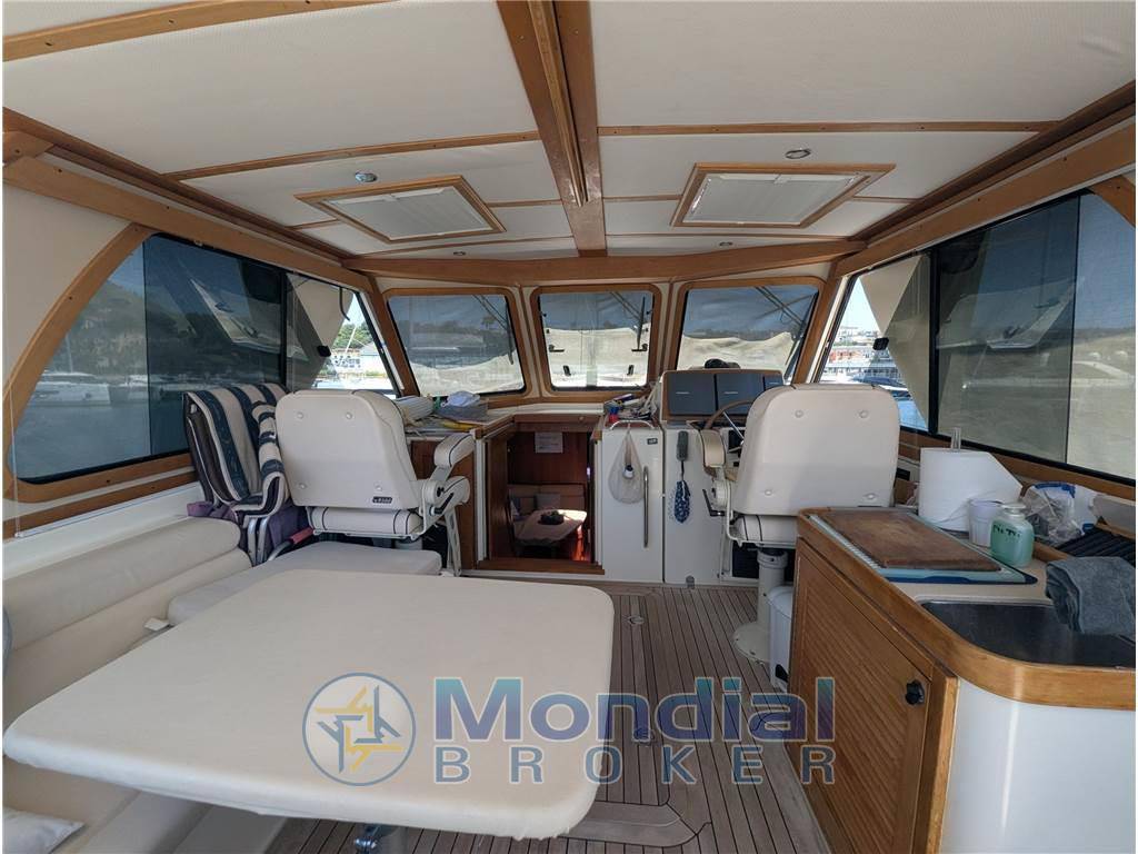 Sabre yachts 42' hard top express