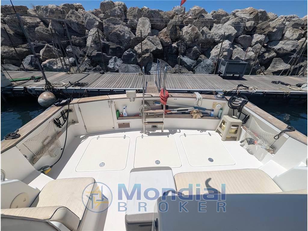Sabre yachts 42' hard top express