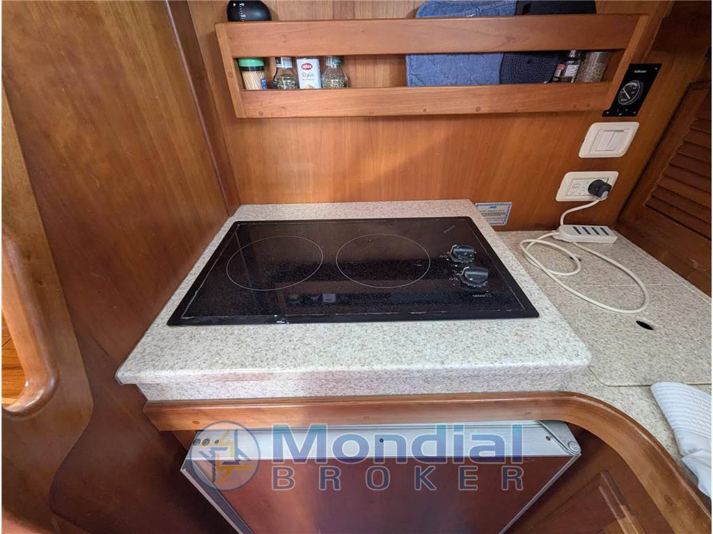 Sabre yachts 42' hard top express