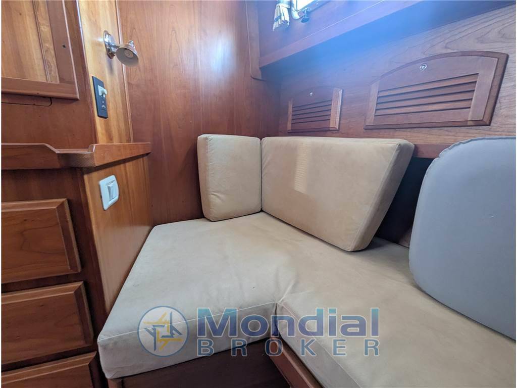 Sabre yachts 42' hard top express