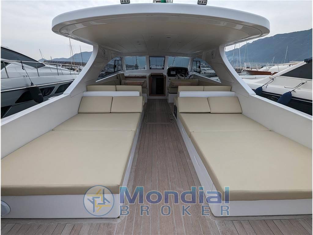 Toy marine Tender 47