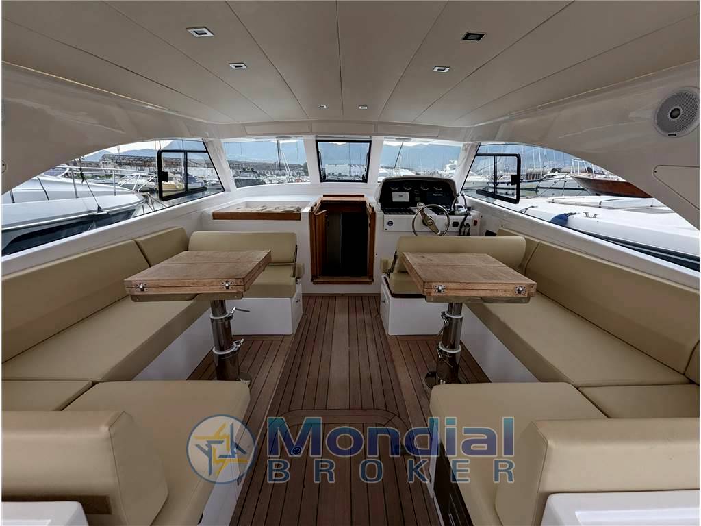 Toy marine Tender 47