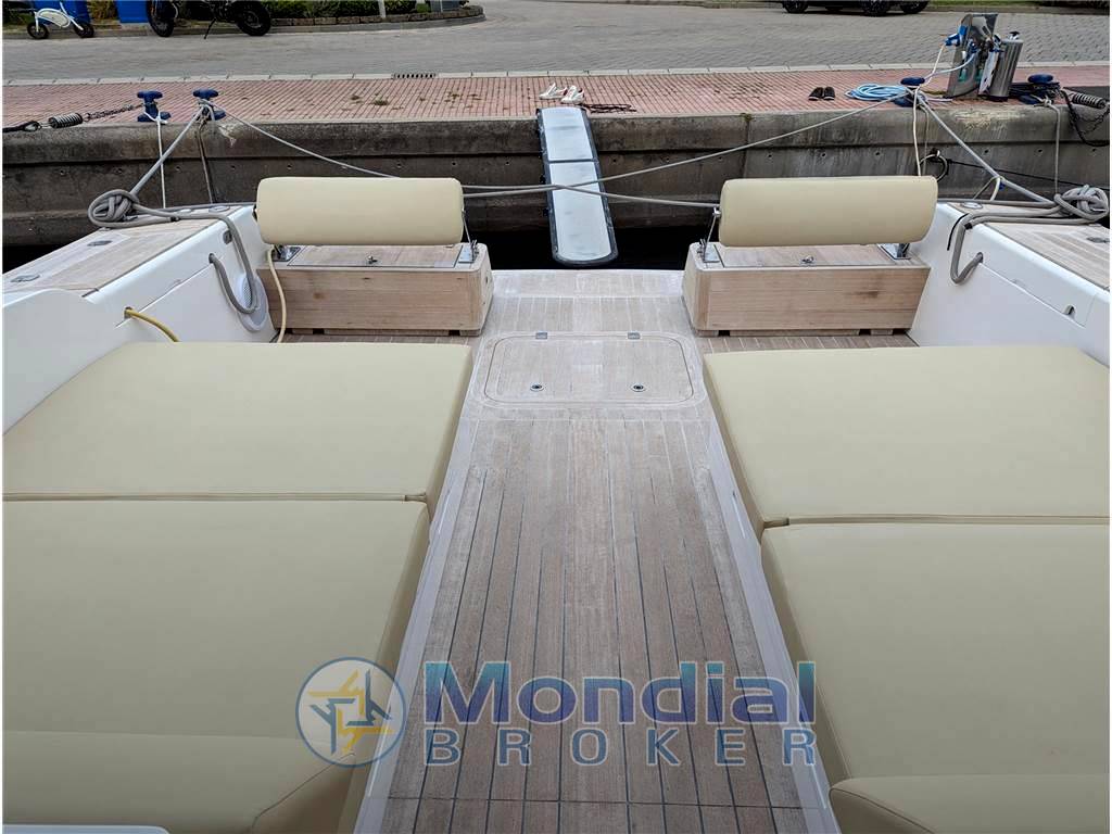 Toy marine Tender 47
