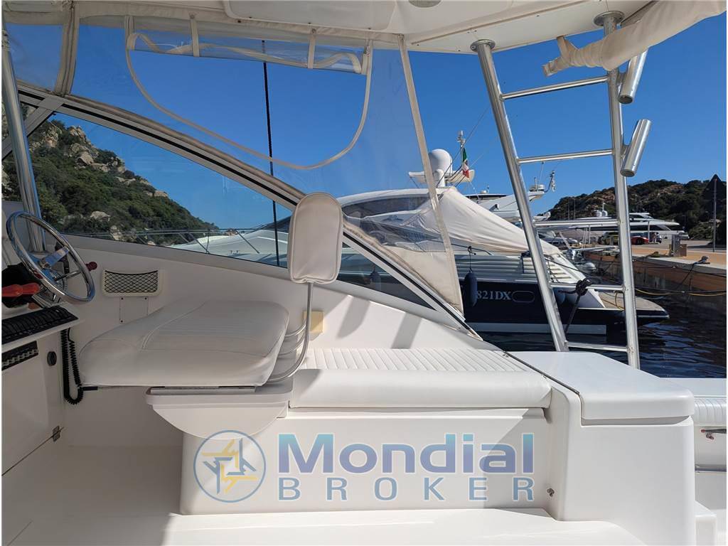 Luhrs 36 open