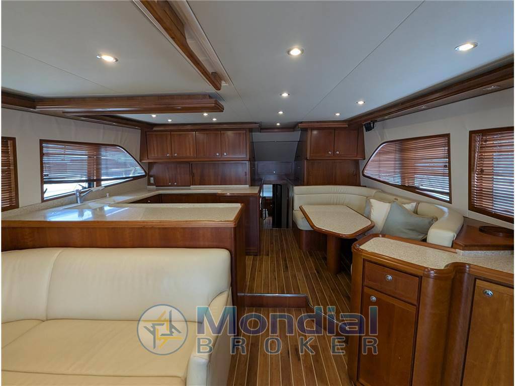 Bertram yacht 630 convertible
