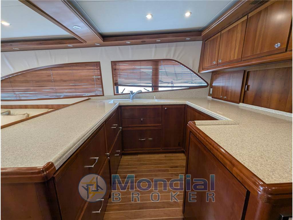 Bertram yacht 630 convertible