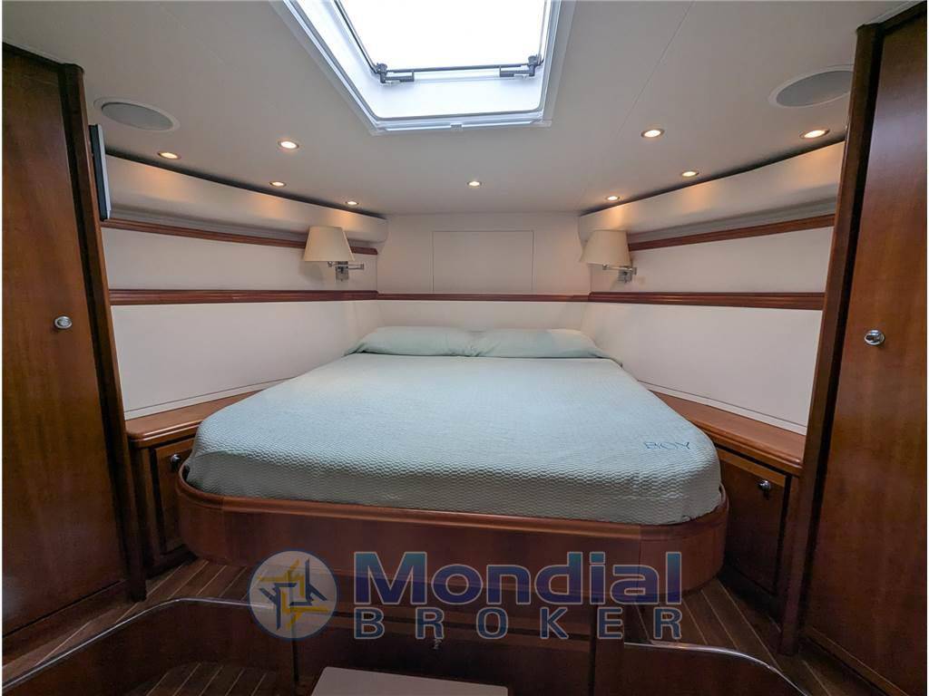 Bertram yacht 630 convertible
