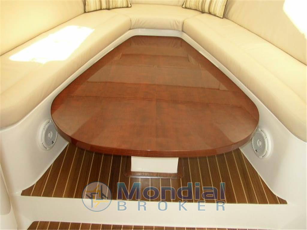 Intrepid 475 sport yacht