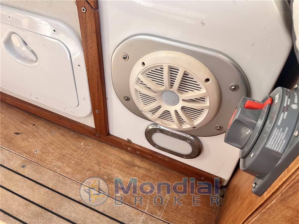 Boston whaler 22 revenge