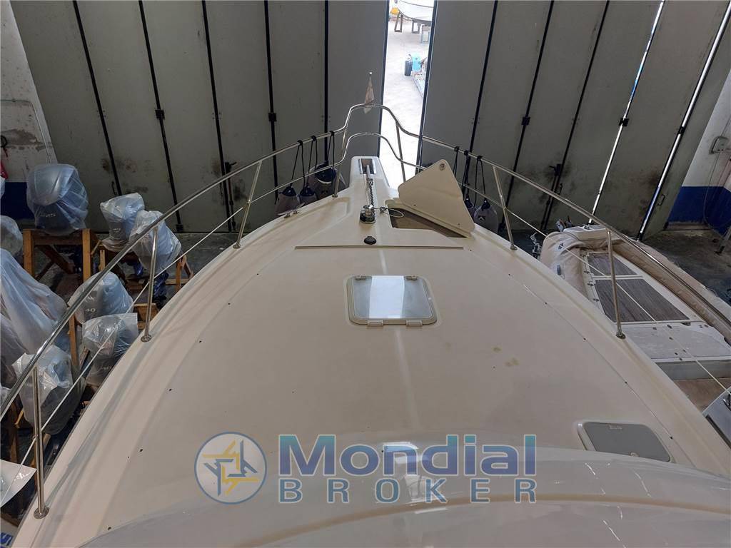 Riviera marine 33 flybridge