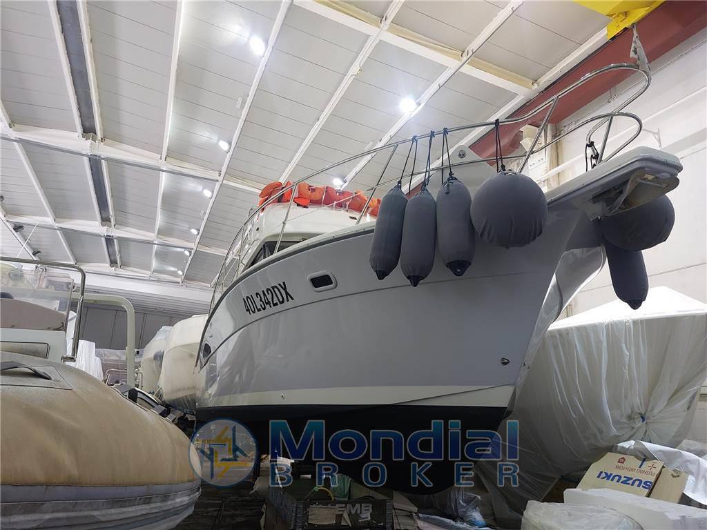 Riviera marine 33 flybridge