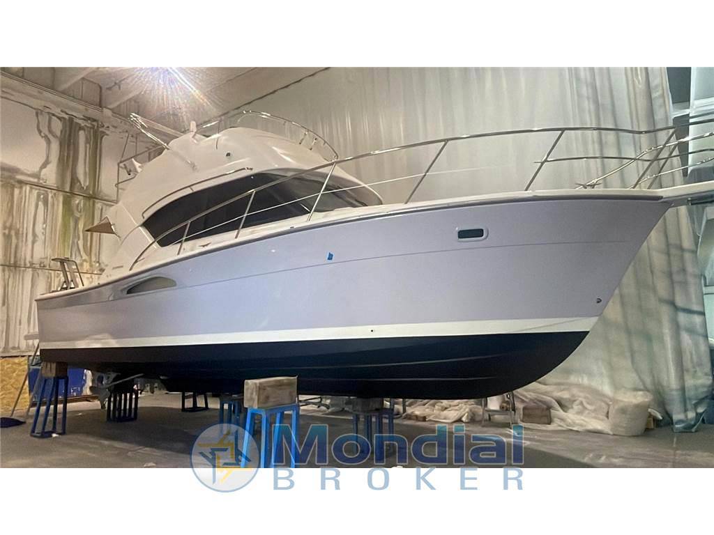 Riviera marine 33 flybridge
