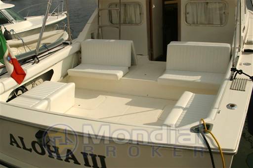 Bertram yacht 28' fbc