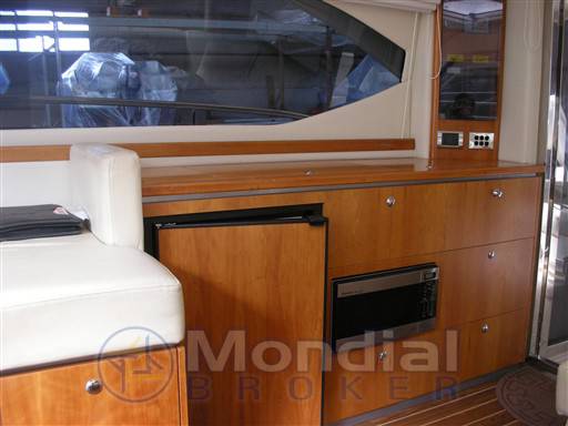 Riviera marine 3600 sport yacht