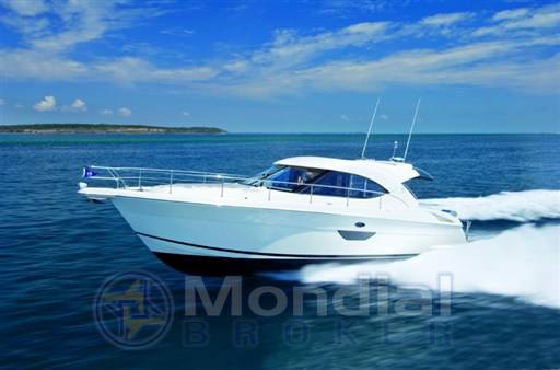 Riviera marine 4400 sport yacht