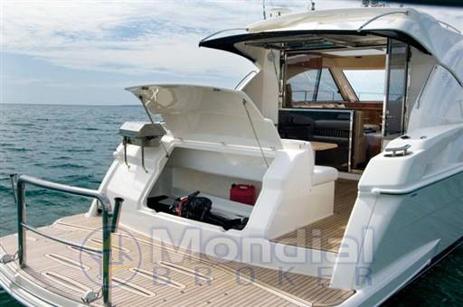 Riviera marine 4400 sport yacht