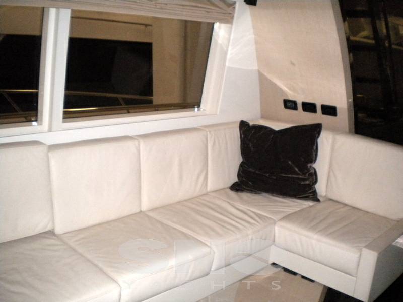 Riva Venere 75 fly