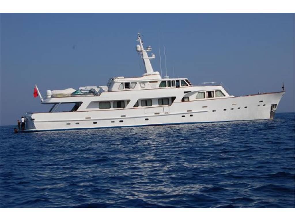Hall russell & co Navetta dislocante