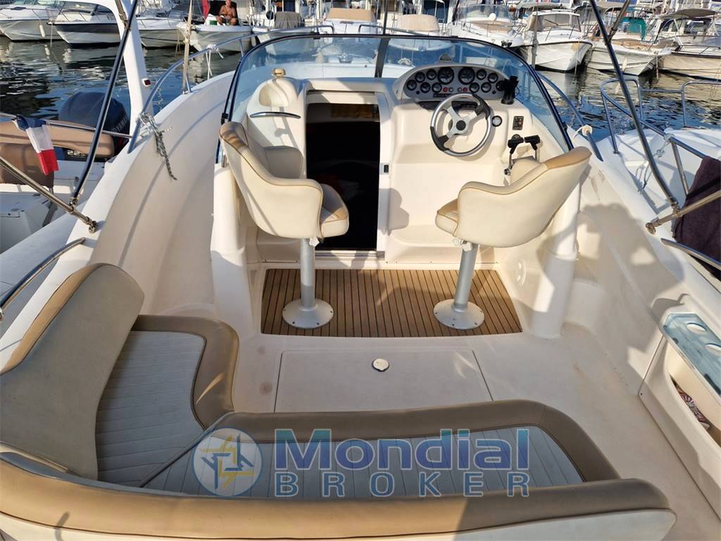 Rio yacht Rio 850 day cruiser