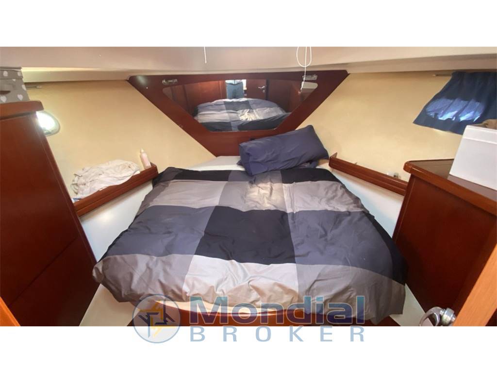 Beneteau yacht Antares 980