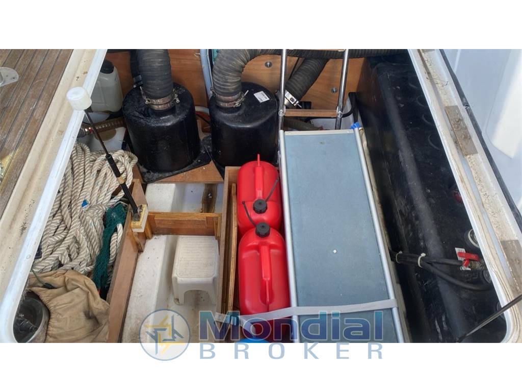Beneteau yacht Antares 980