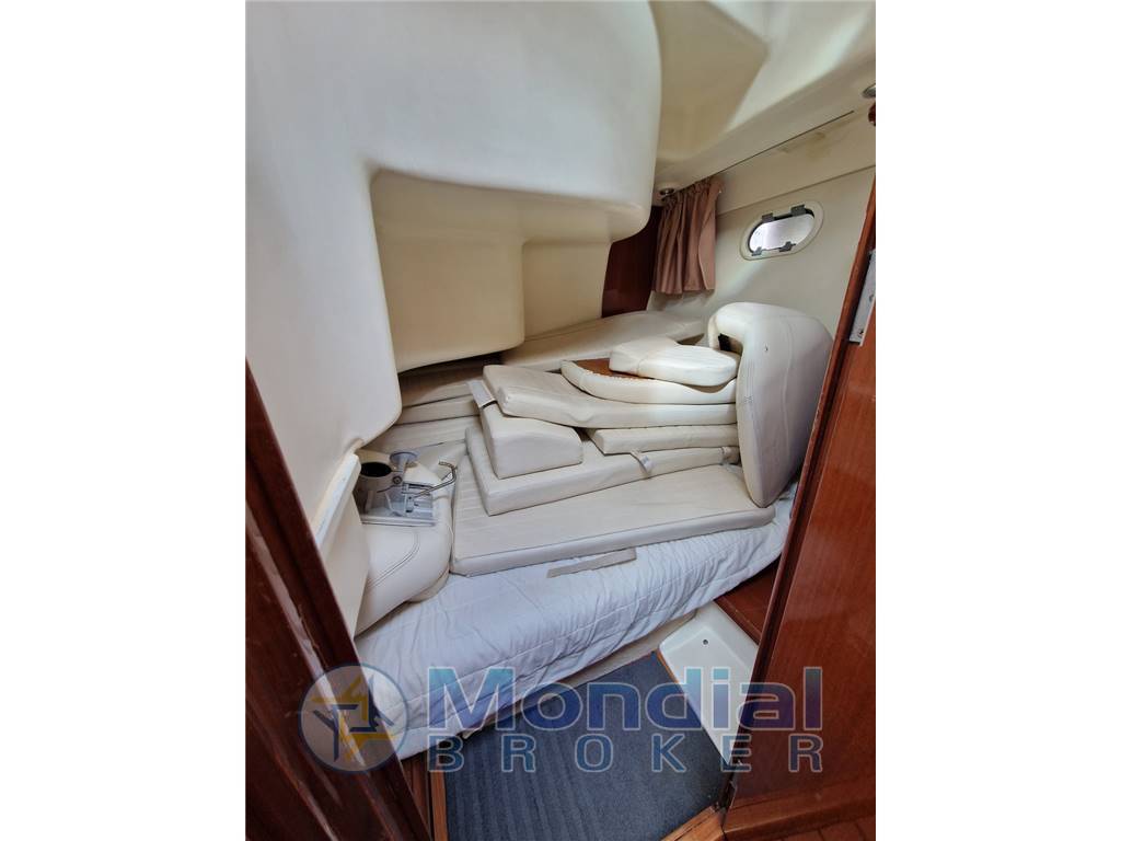 Jeanneau Prestige 32 fly