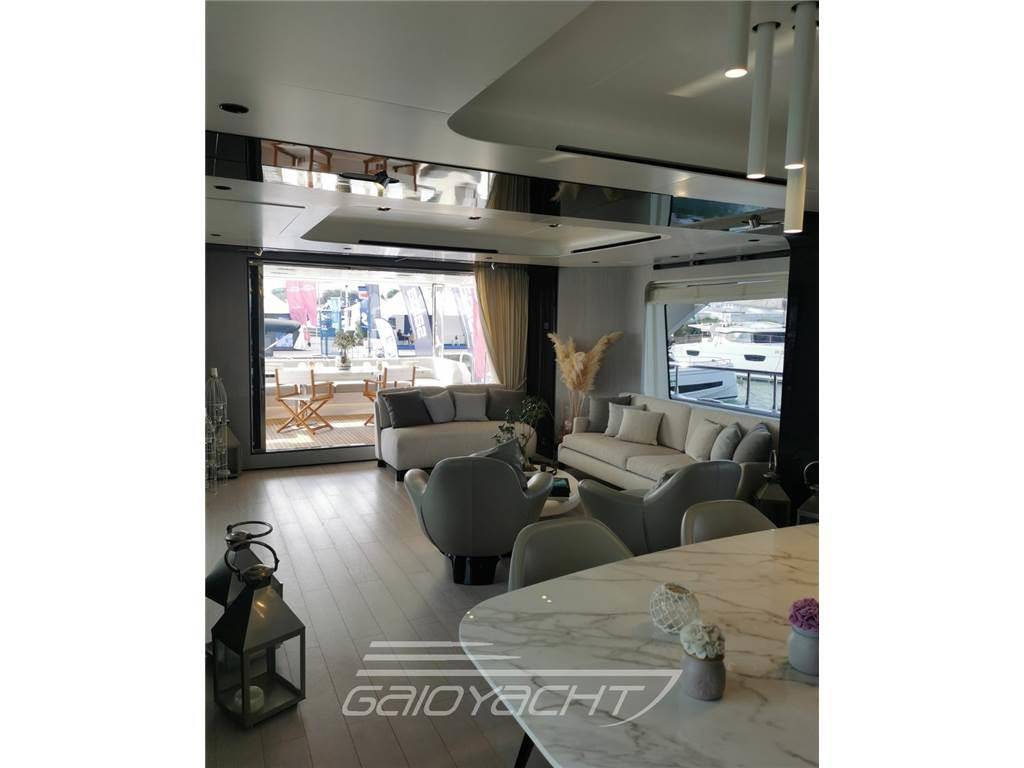 Azimut Grande 27 metri
