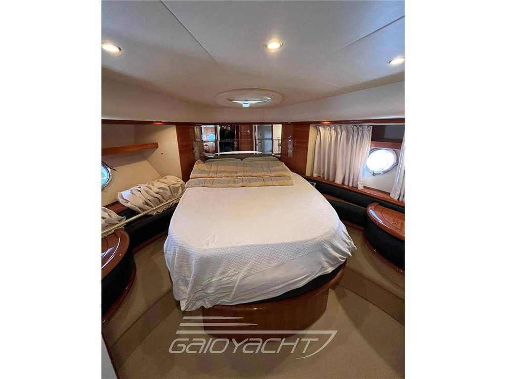 Azimut 62