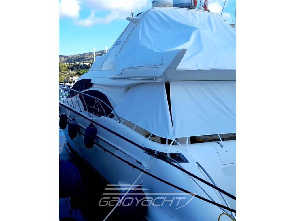 Azimut 62