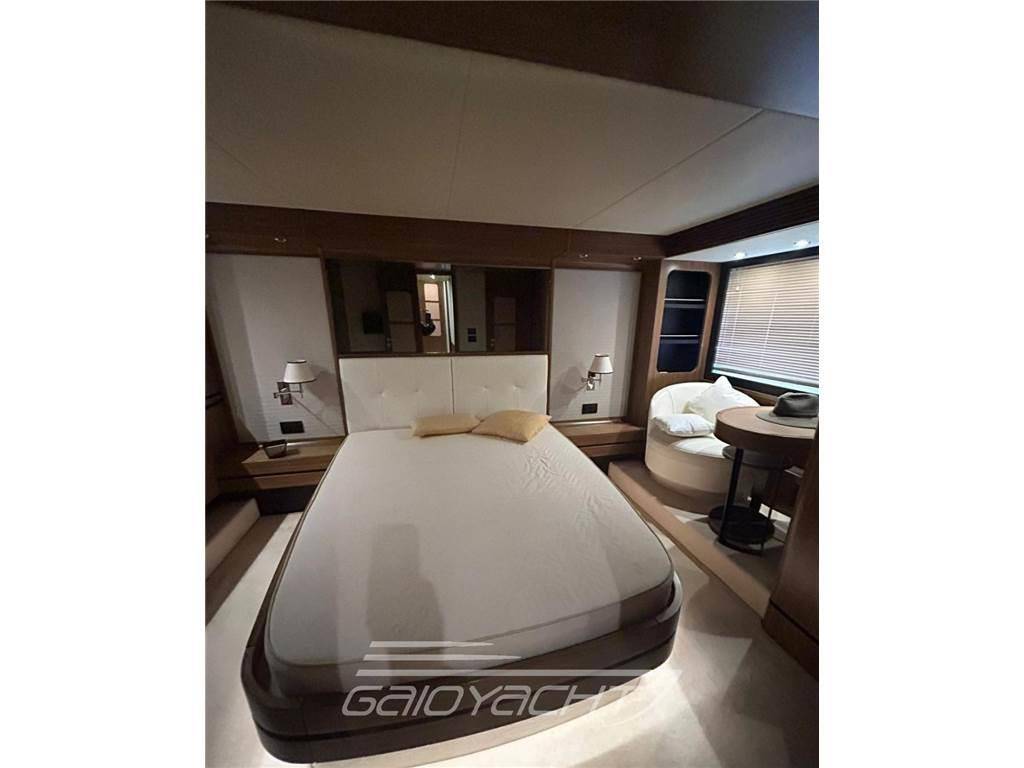 Azimut Magellano 66